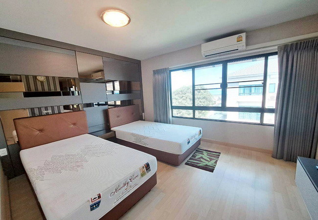 ขายทาวน์เฮ้าส์-หมู่บ้านเดอะ-คอนเนค-อัพ-3-ซอยเฉลิมพระเกียรติ-67-ประเวศ-กรุงเทพมหานคร