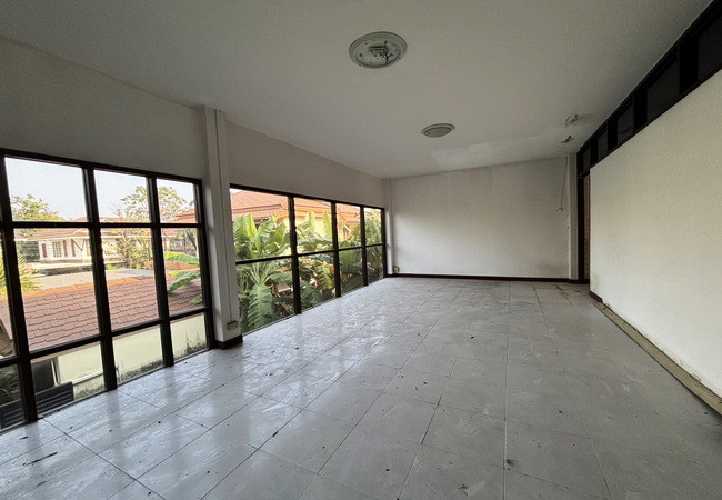 ขายบ้านเดี่ยว-หมู่บ้านจันทร์บัวสวย-ติดถนนสุวินทวงศ์-เขตมีนบุรี-กรุงเทพมหานคร