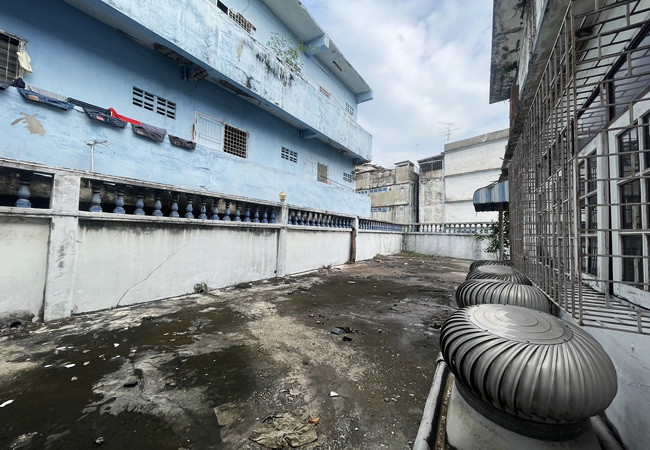 ขายอาคารพาณิชย์-ติดถนนเอกชัย-ปากซอยเอกชัย-64-4-เขตบางบอน-กรุงเทพมหานคร