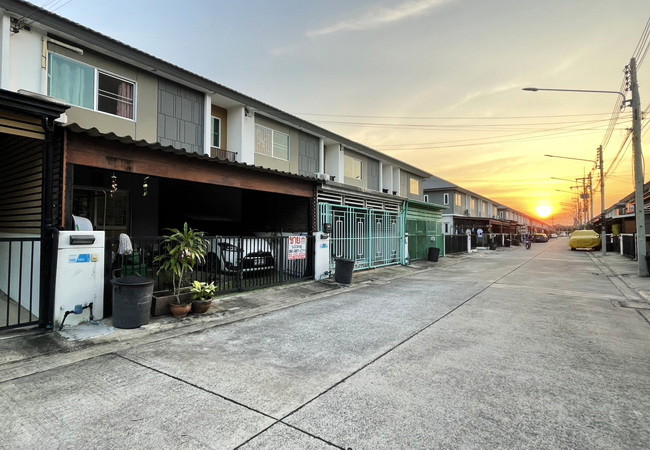 ขายทาวน์เฮ้าส์-หมู่บ้านพฤกษา-117-เพชรเกษม-91-พุทธสาคร-ถนนเพชรเกษม-กระทุ่มแบน-สมุทรสาคร