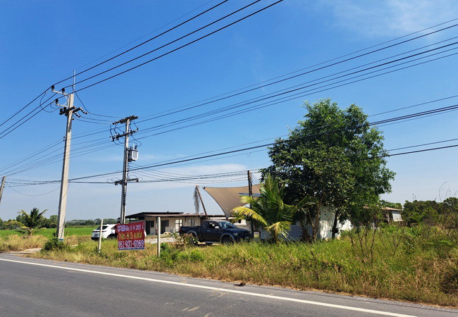 ขายที่ดิน-ลำลูกกา-คลอง-15-ถนนลำลูกกา-ตำบลชุมพล-อำเภอองครักษ์-นครนายก