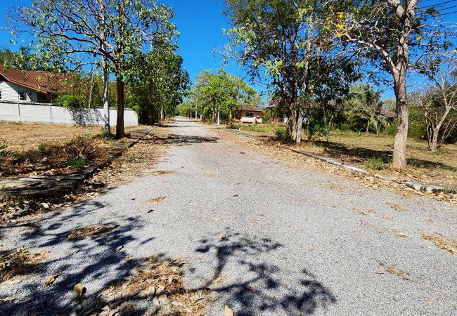 ขายที่ดิน-ในโครงการเจ้าสำราญเลคแอนด์ฮิลล์-ถนนเพชรเกษม-อำเภอเมือง-เพชรบุรี