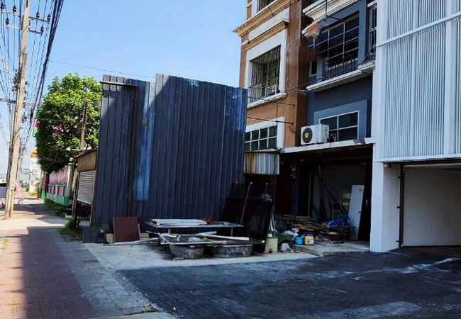 ขายอาคารพาณิชย์-ติดถนนราชพฤกษ์-ตำบลบางรักน้อย-อำเภอเมือง-นนทบุรี