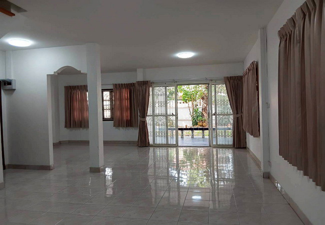 ขายบ้านเดี่ยว-หมู่บ้านเคหะธานี-4-ซอยมิสทีน-ถนนรามคำแหง-เขตสะพานสูง-กรุงเทพมหานคร