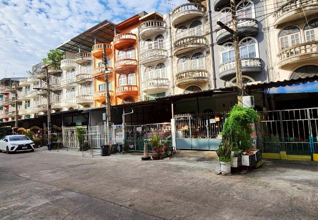 ขายทาวน์เฮ้าส์-ซอยพิบูลสงคราม-30-ถนนพิบูลสงคราม-อำเภอเมือง-นนทบุรี