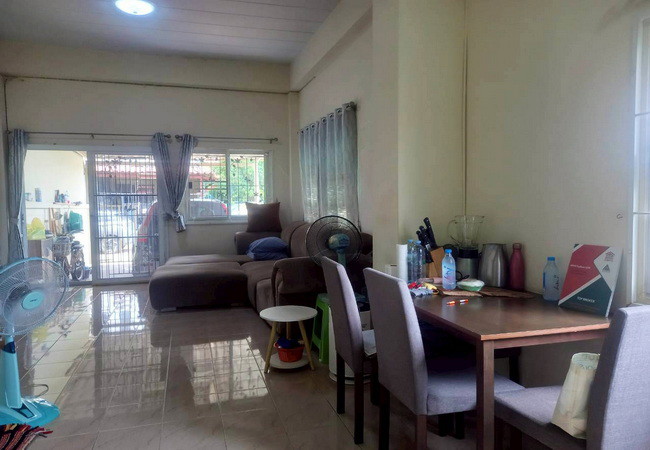 ขายทาวน์เฮ้าส์-หมู่บ้านรินทิชา-ซอยร่มเกล้า-6-ถนนรามคำแหง-เขตมีนบุรี-กรุงเทพมหานคร