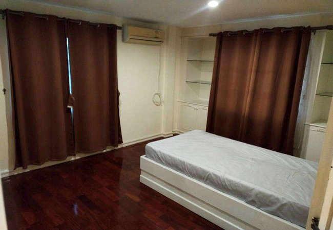 ขายและให้เช่าบ้านเดี่ยว-หมู่บ้านแมกไม้-ซอยรามอินทรา-103-3-เขตคันนายาว-กรุงเทพมหานคร