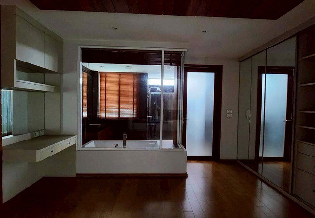 ขายบ้านเดี่ยว-หมู่บ้านเนอวานา-บียอนด์-พระราม-9-เนื้อที่-508-ตรว-3-ชั้น-4-นอน-5-น้ำ