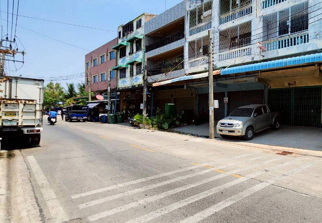 ขายอาคารพาณิชย์-ซอยบางขุนเทียน-14-ถนนพระราม-2-เนื้อที่-90-ตรว-2-คูหา-35-ชั้น