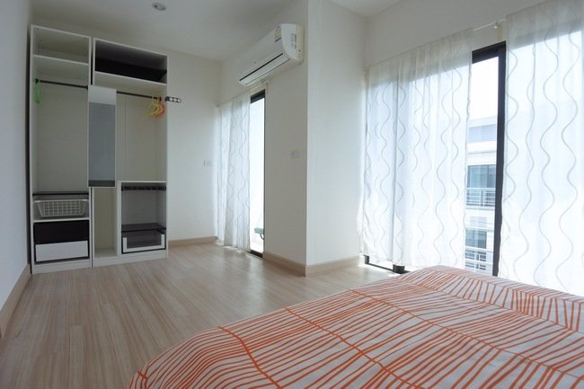 ขายทาวน์เฮ้าส์-แอท-ไนท์-วัชรพล9-เนื้อที่-177-ตรว-3-ชั้น-บ้านใหม่-สไตล์โมเดิร์น-3-นอน-3-น้ำ