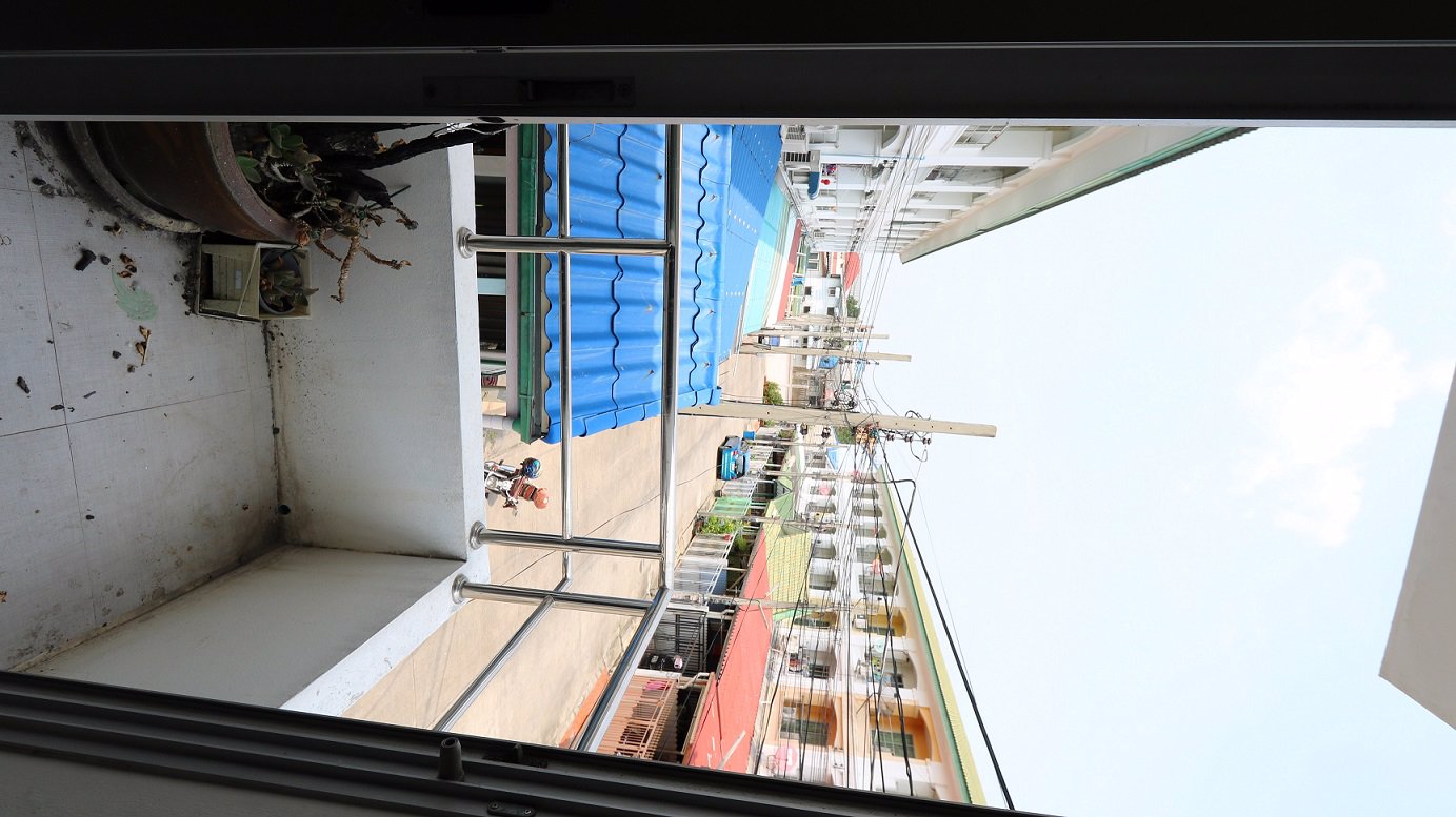 ขาย-ทาวน์เฮาส์-3-ชั้น-แบริ่ง-48-สำโรงเหนือ-สมุทรปราการ-หลังมุม-ทำเลค้าขาย-ใกล้รถไฟฟ้า