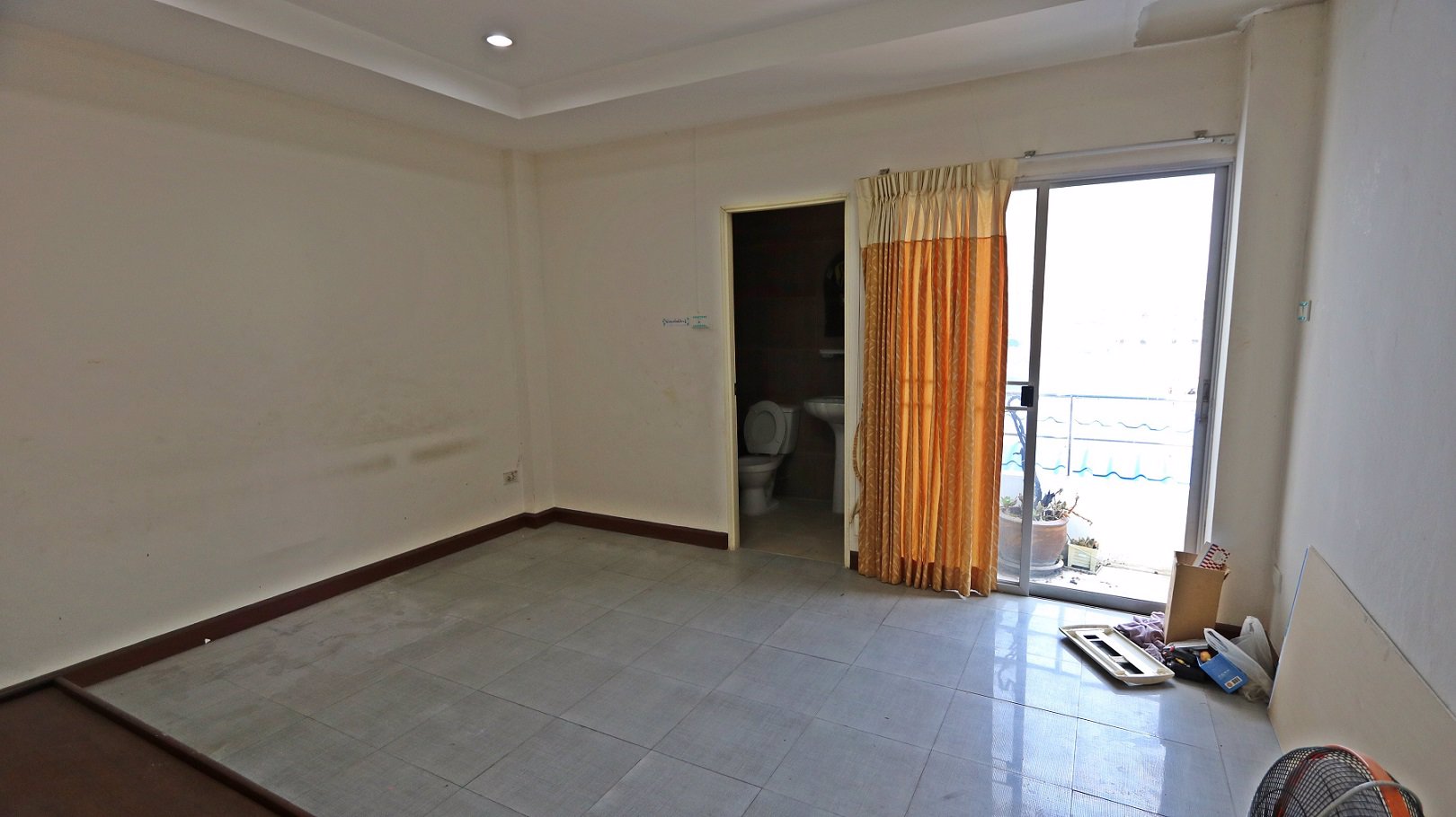 ขาย-ทาวน์เฮาส์-3-ชั้น-แบริ่ง-48-สำโรงเหนือ-สมุทรปราการ-หลังมุม-ทำเลค้าขาย-ใกล้รถไฟฟ้า