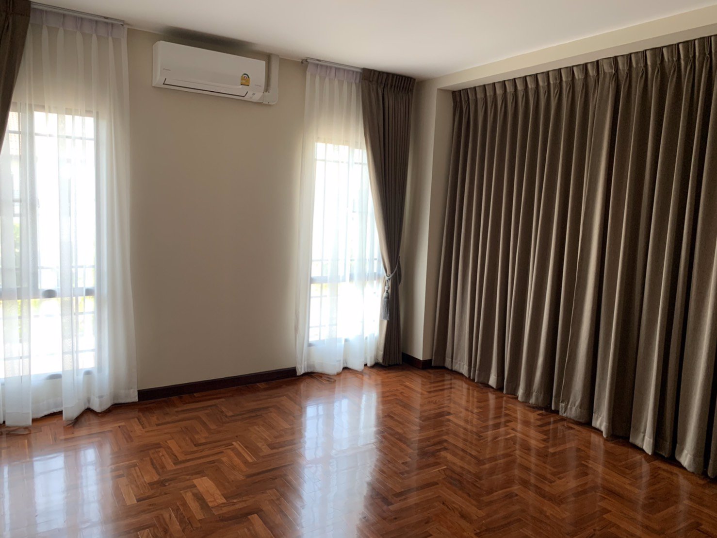 ขาย-บ้านเดี่ยว-มัณฑนา-บางใหญ่-หลังมุมนอก-ต้นโครงการ-ใกล้รถไฟฟ้าสายสีม่วง