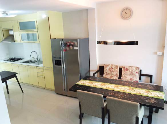 era-ขายด่วน-ทาวน์เฮ้าส์-2-ชั้น-รวมทองนิเวศน์-26-ตรว-ถสุขุมวิท-เขตพระโขนง