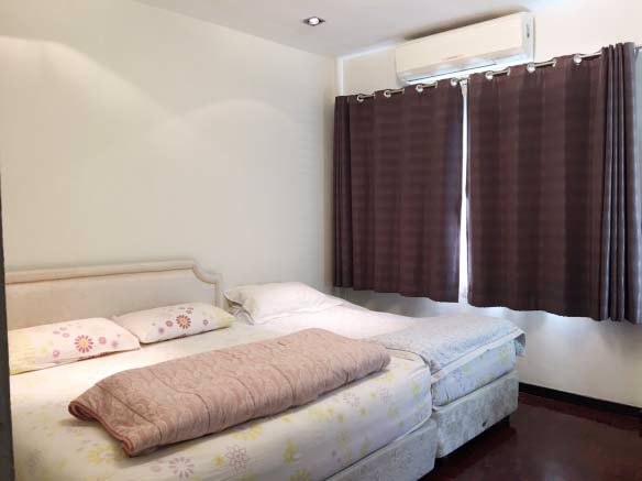 era-ขายด่วน-ทาวน์เฮ้าส์-2-ชั้น-รวมทองนิเวศน์-26-ตรว-ถสุขุมวิท-เขตพระโขนง