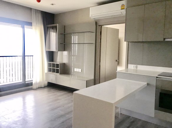 era-op256-ขาย-คอนโด-โพลิแทน-รีฟ-รัตนาธิเบศร์-5204-ตรม-อเมืองนนทบุรี