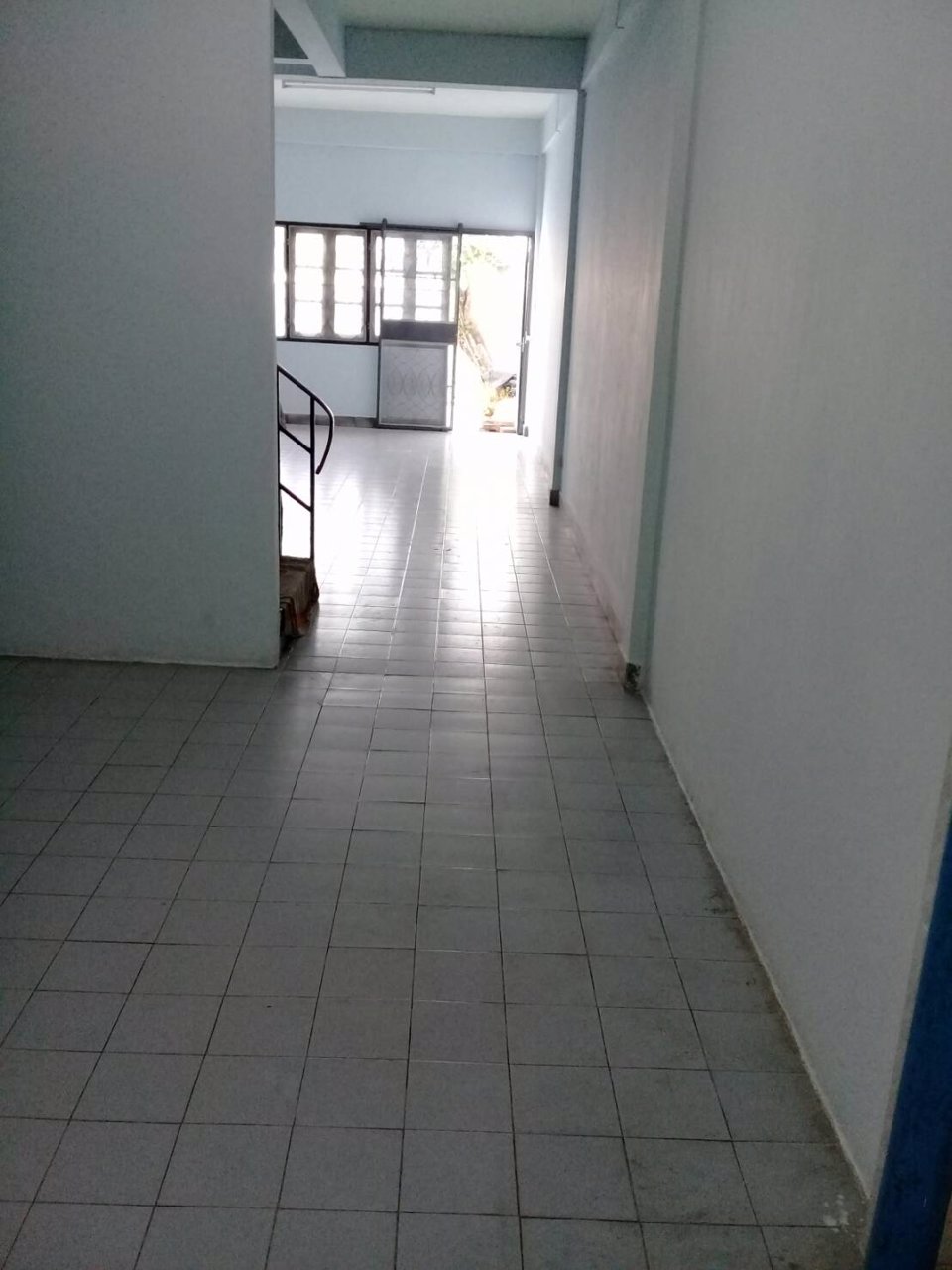 ขายทาวน์เฮาส์-2-ชั้น-เจ้าของบ้านเป็นผู้ขายเองราคา-1900000-บาท-โทรติดต่อที่เบอร์-064-1475295