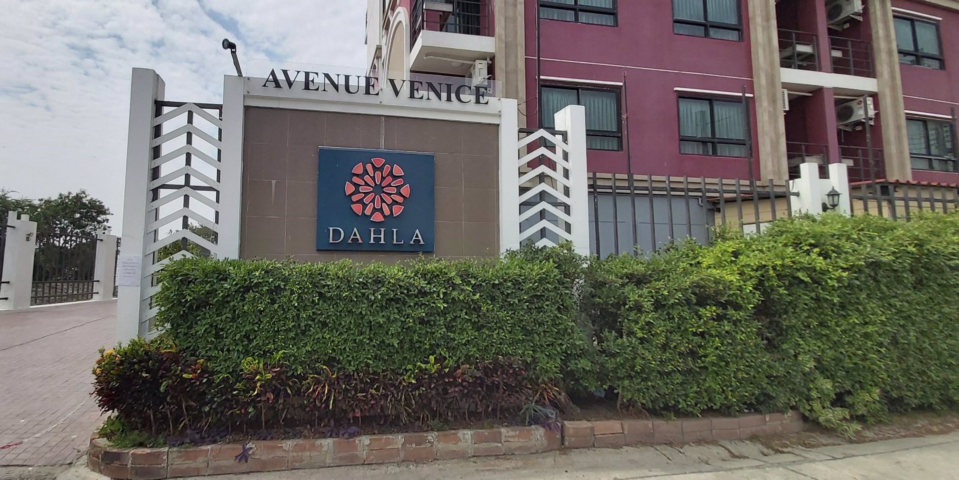 ขายคอนโดดิอเวนิว-เวนิส-ตึกซึ-ชั้น-8