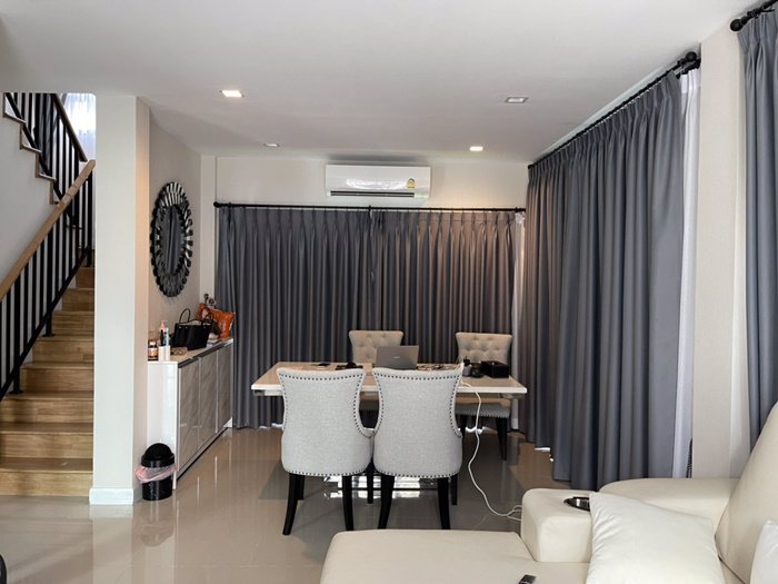 เวนิว พระราม-9เจ้าของขายเอง-ขายขายทุน-537-ตรวา-หลังมุม-บรรยากาศเป็นส่วนตัว