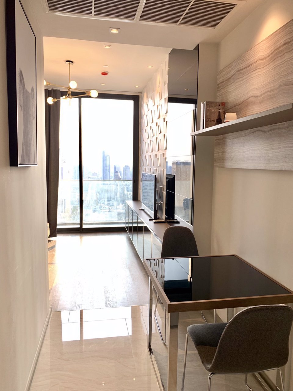 for-sale-rent-condo-ashton-silom-ทำเลดีใจกลางเมือง-เดินทางสะดวกใกล้btsช่องนนทรี-ตกแต่งครบ-พร้อมอา