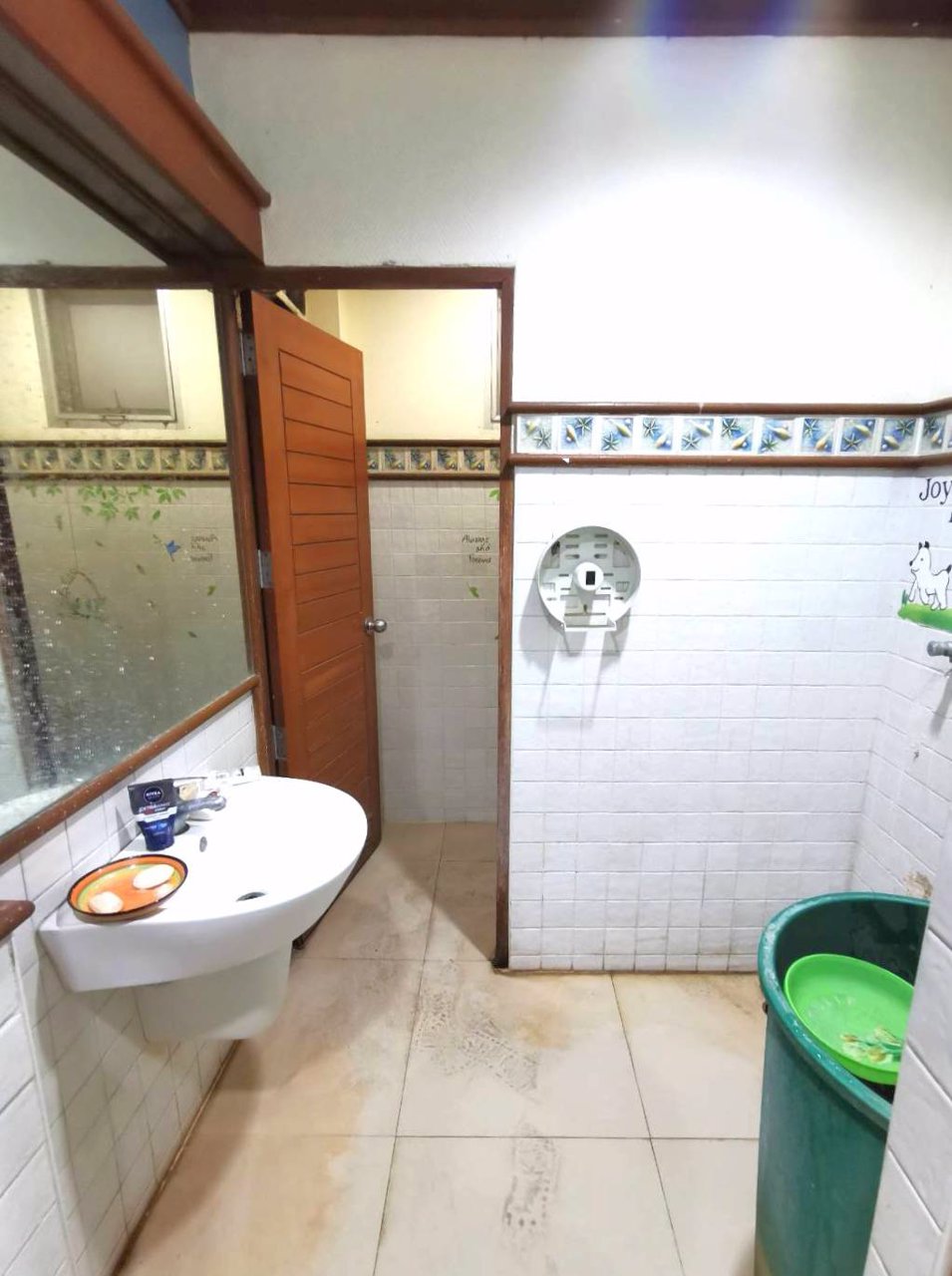 ให้เช่าอาคารพาณิชย์3ชั้น-3คูหา-ทำเลทอง-ย่านธุรกิจ-ติดถนนใหญ่-ถนนเพชรเกษม