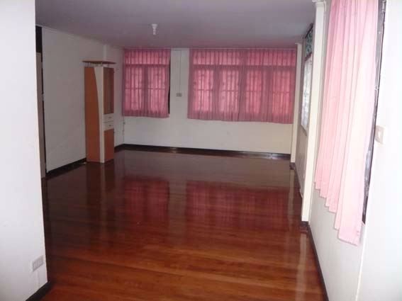 ให้เช่า-บ้านเดี่ยว-2-ชั้น-นนทบุรี-ใกล้สถานีรถไฟฟ้าสายสีม่วง-กระทรวงสาธารณสุข