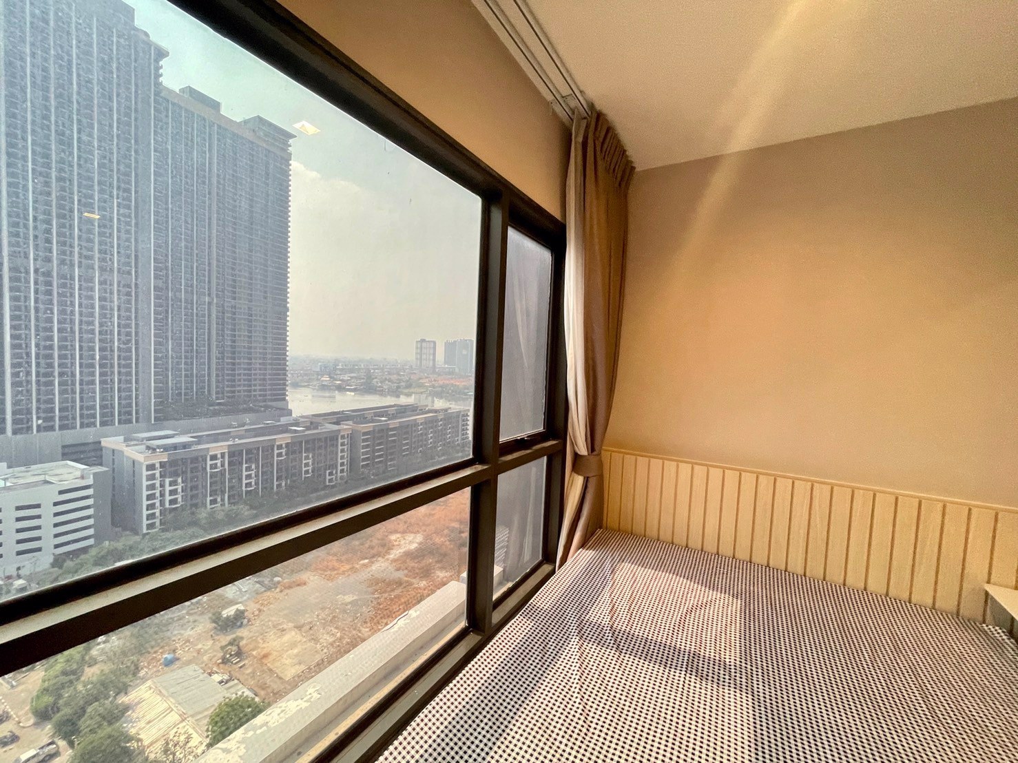 ให้เช่าคอนโด-เดอะ-โพลิแทน-อควา1ห้องนอนชั้น18อาคารb-ใกล้mrtพระนั่งเกล้า