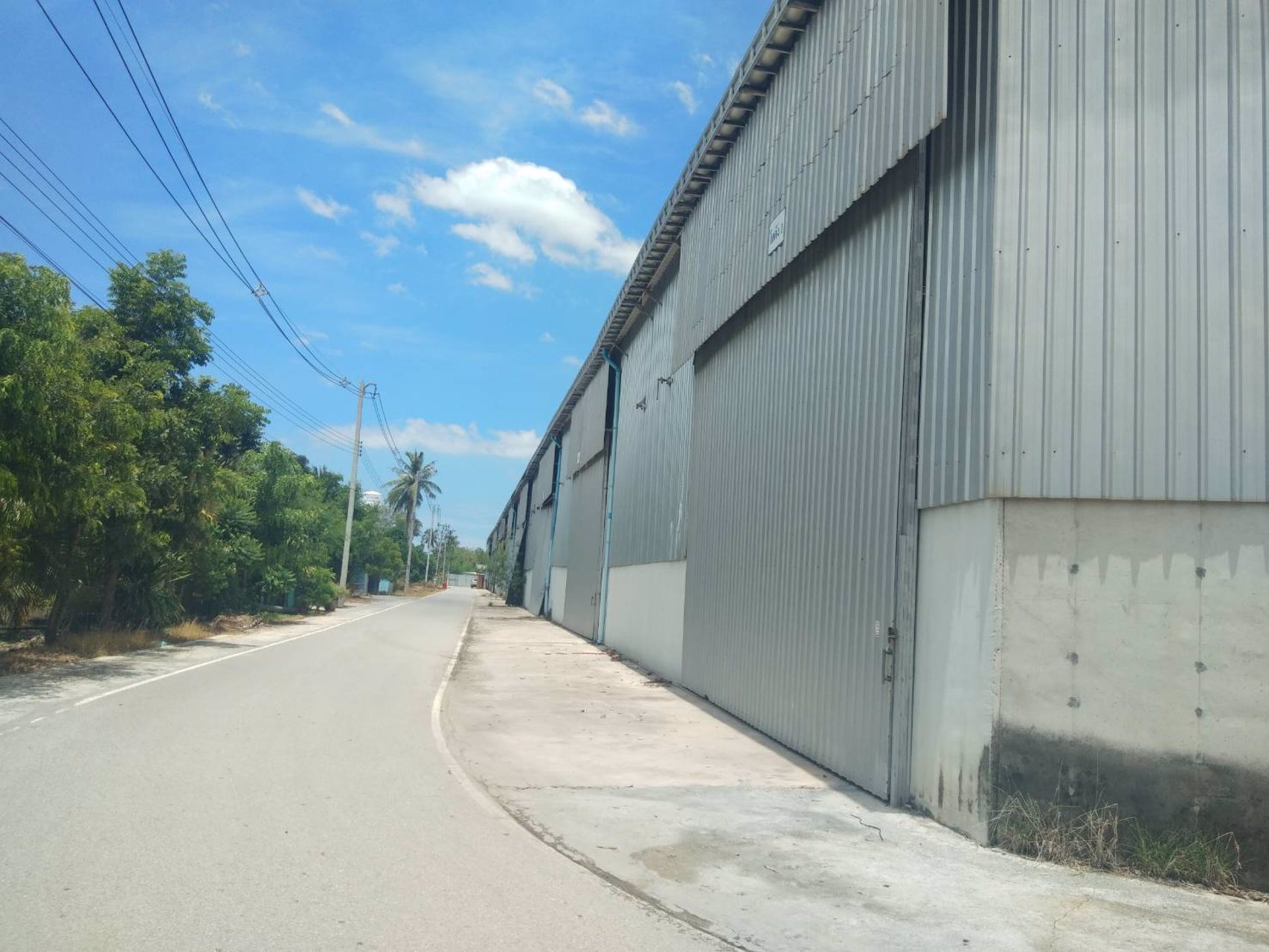 ให้เช่า-ด่วน-โกดังคุณภาพ-ทำเลทอง-ย่านยกกระบัตร-บ้านแพ้ว-สมุทรสาคร