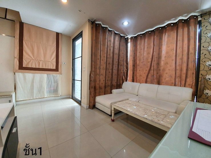 ขายบ้าน-ทาวน์โฮมส์-3-ชั้น-หมู่บ้านอารียา-ทูบี-เกษตรนวมินทร์-ลาดปลาเค้า-ลาดพร้าว-กรุงเทพมหานคร