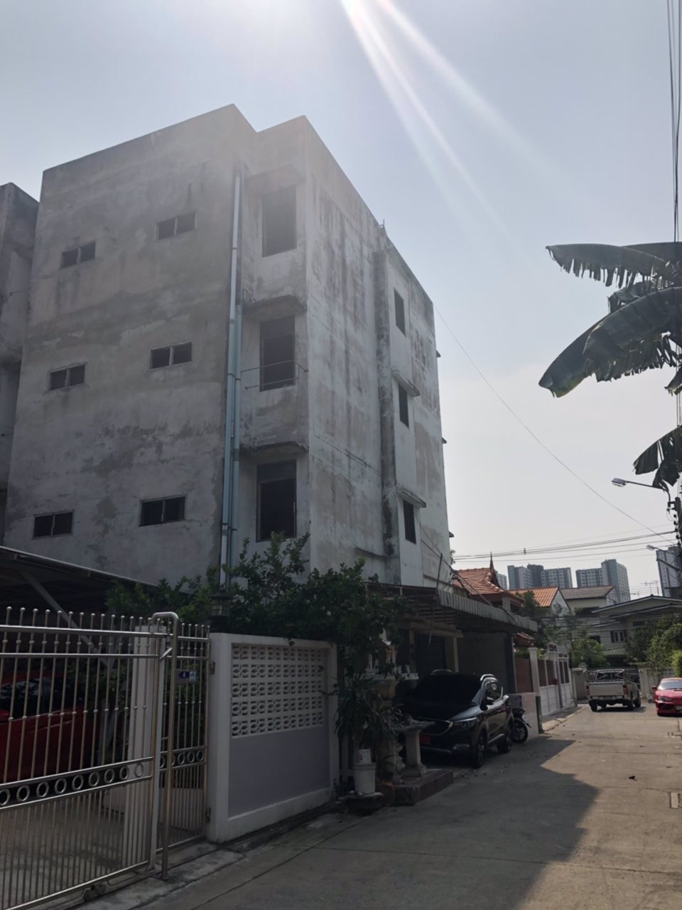 ขาย-อพาร์ตเมนต์-ห้องเช่าเก่า-4-ชั้น-34-ห้อง-พร้อมบูรณะ-เมือง-นนทบุรี