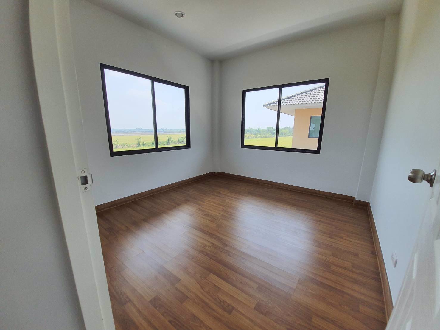 ขายบ้านเดี่ยว-2-ชั้น-บ้านใหม่-ในราคามือสอง-โครงการ-เลอมาน-ธัญญะ-รังสิต-คลอง7-ปทุมธานี