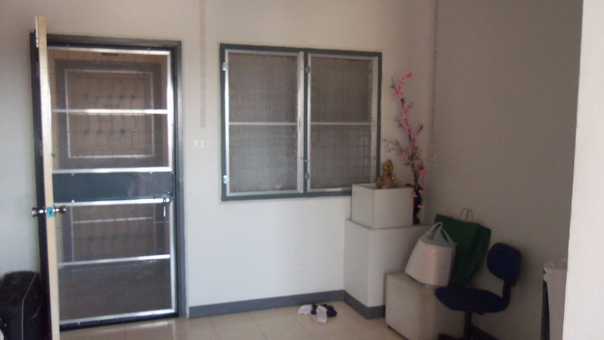 ขายคอนโดเอื้ออาทรบางใหญ่-นนทบุรี-อาคาร39-ใกล้รถไฟฟ้าสายสีม่วง-เซ็นทรัลเวสต์เกตุ-ประตูทางเข้าโครงกา