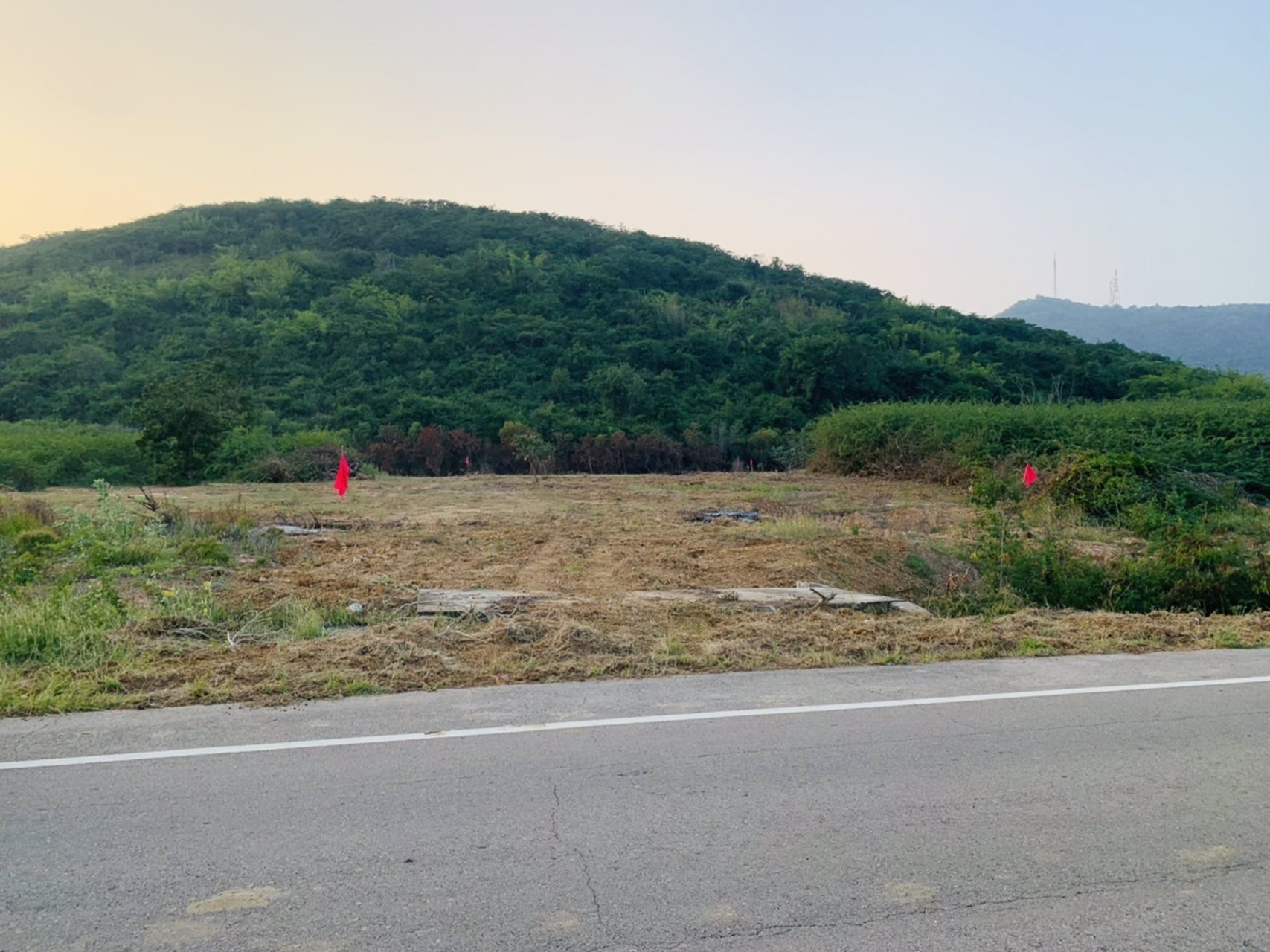 ขายที่ดิน-เนื้อที่-1-ไร่-66-ตารางวา-วิวทะเล-ติดภูเขา