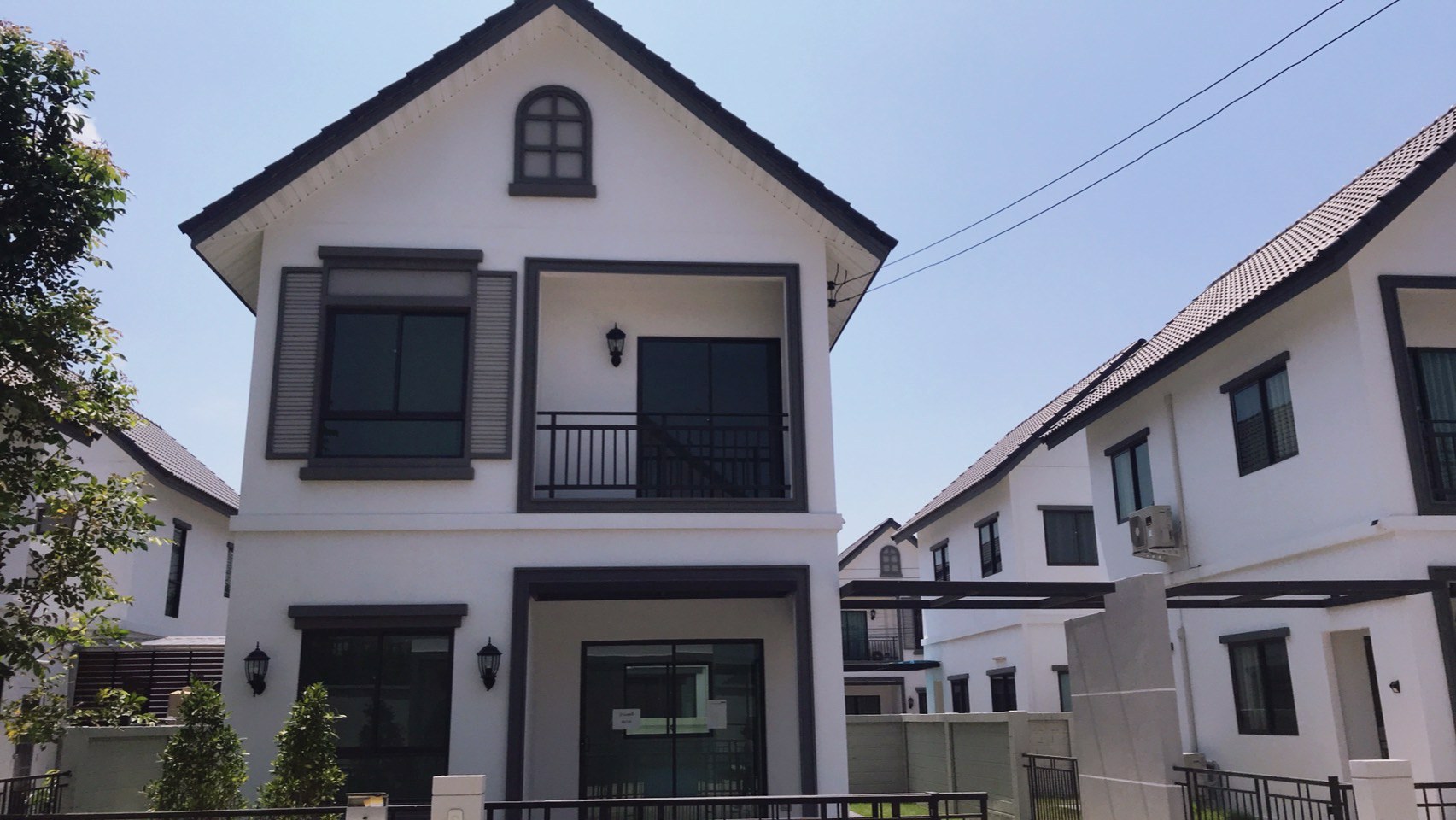 ขายบ้านแฝด-โมดิวิลล่า-บางนา