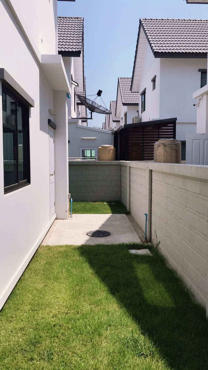 ขายบ้านแฝด-โมดิวิลล่า-บางนา