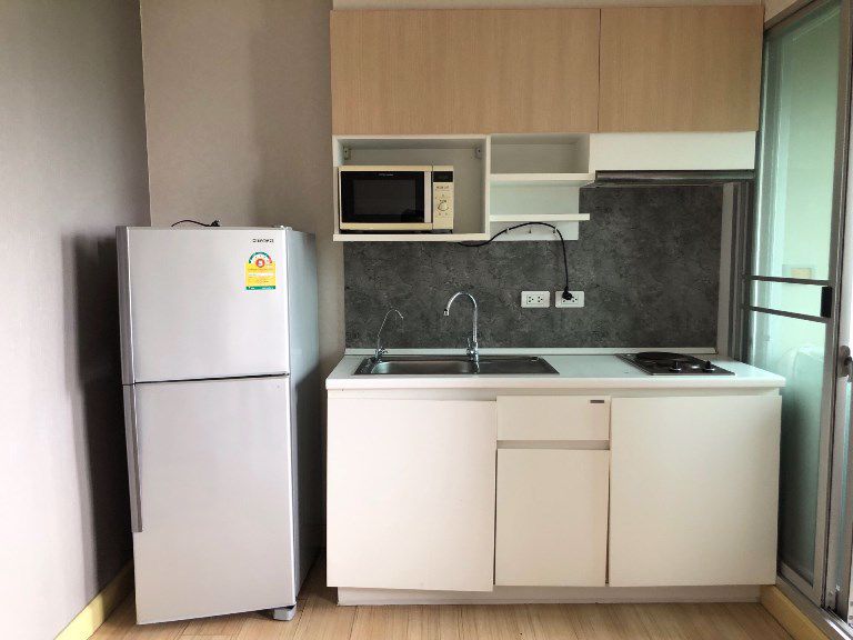 ให้เช่าคอนโด-1-ห้องนอน-บรรยากาศรีสอร์ท-พร้อมเฟอร์นิเจอร์-เดอะ-พาร์คแลนด์-ศรีนครินทร์-เลคไซด์