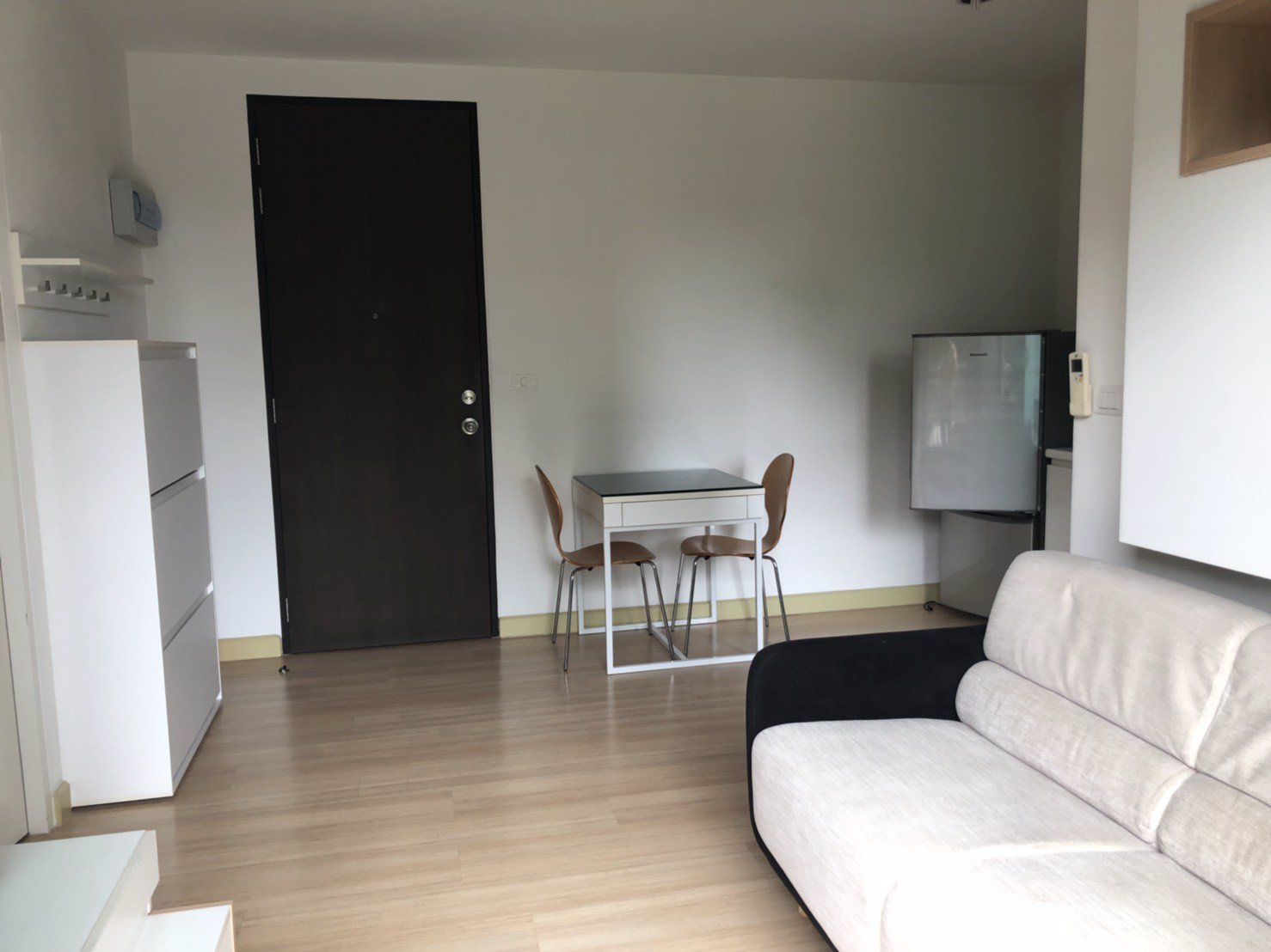 ให้เช่าคอนโด-1-ห้องนอน-บรรยากาศรีสอร์ท-พร้อมเฟอร์นิเจอร์-เดอะ-พาร์คแลนด์-ศรีนครินทร์-เลคไซด์