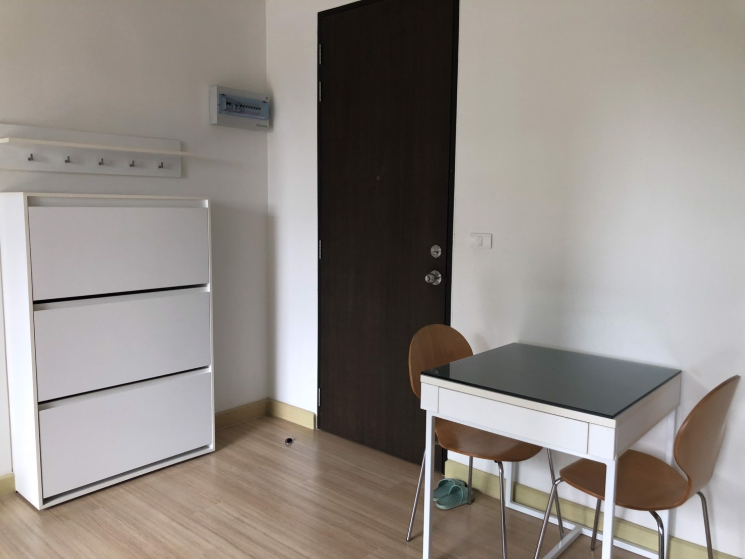 ให้เช่าคอนโด-1-ห้องนอน-บรรยากาศรีสอร์ท-พร้อมเฟอร์นิเจอร์-เดอะ-พาร์คแลนด์-ศรีนครินทร์-เลคไซด์