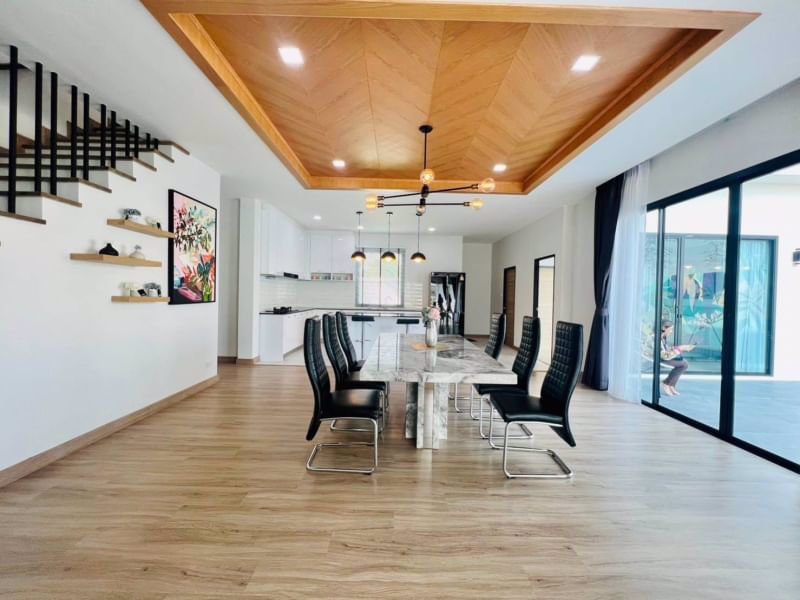 ขายบ้านสร้างใหม่-บ้านหรูพูลวิลล่าหางดง-เชียงใหม่-เดินทางสะดวก