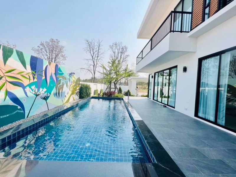 ขายบ้านสร้างใหม่-บ้านหรูพูลวิลล่าหางดง-เชียงใหม่-เดินทางสะดวก