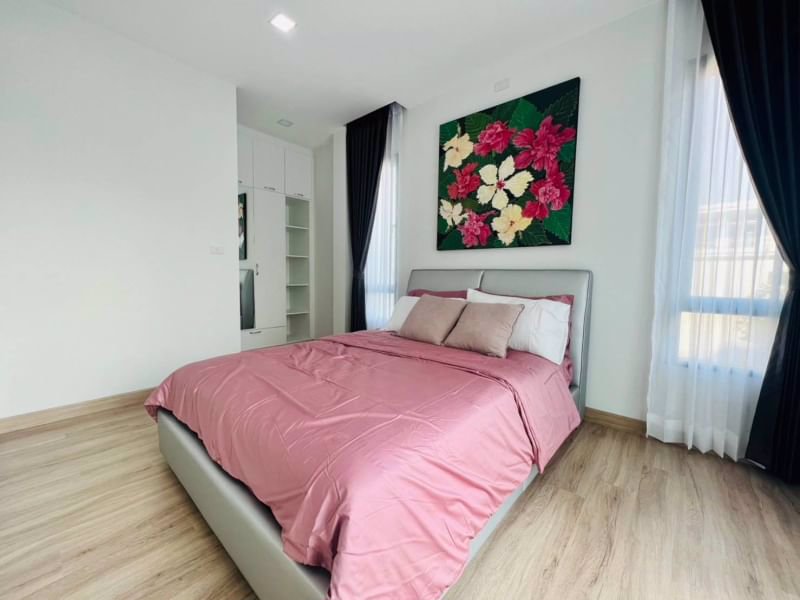 ขายบ้านสร้างใหม่-บ้านหรูพูลวิลล่าหางดง-เชียงใหม่-เดินทางสะดวก