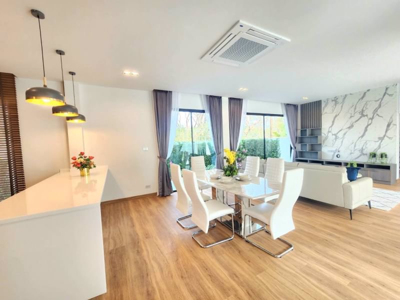 ขายบ้านสร้างใหม่-บ้านหรูพูลวิลล่าหางดง-เชียงใหม่-เดินทางสะดวก