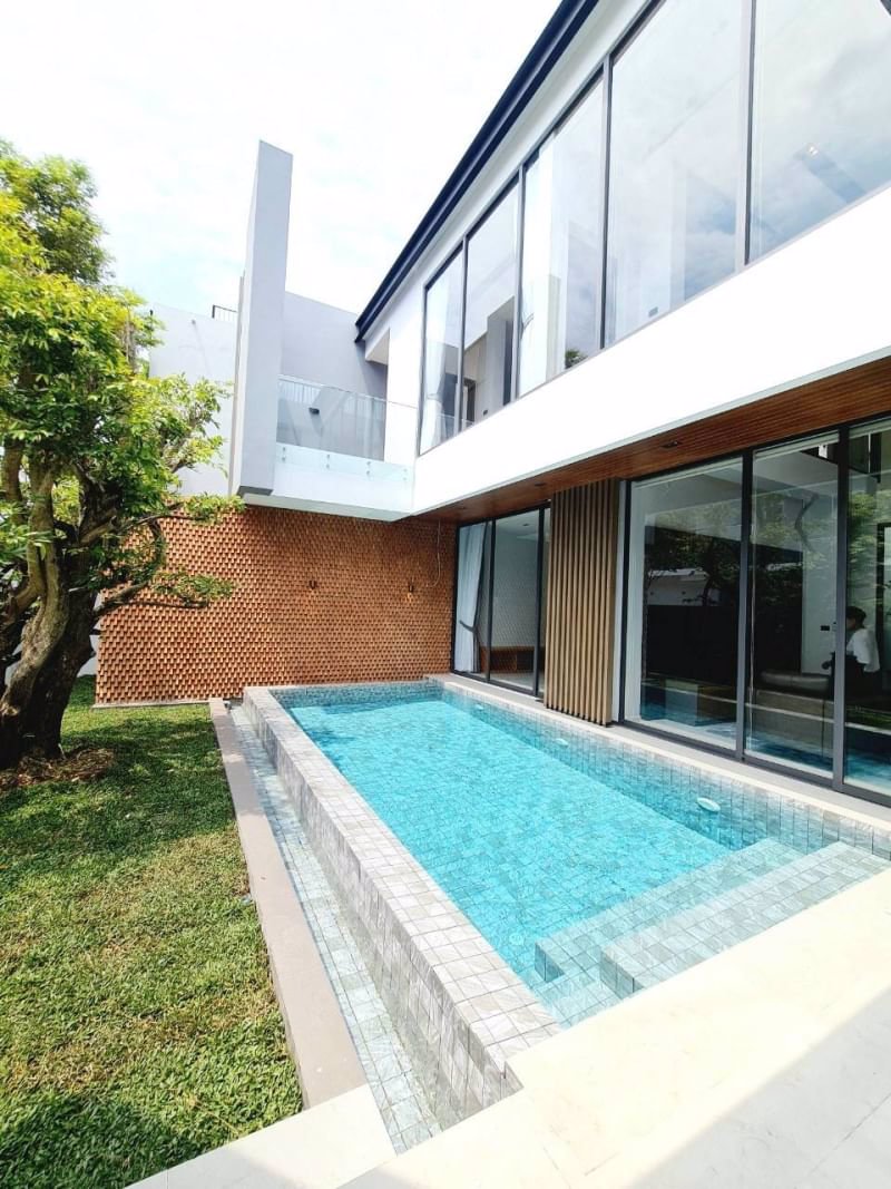 เชียงใหม่-ลักชัวรี่-พูลวิลล่าทันสมัยสร้างเสร็จใหม่พร้อมขาย