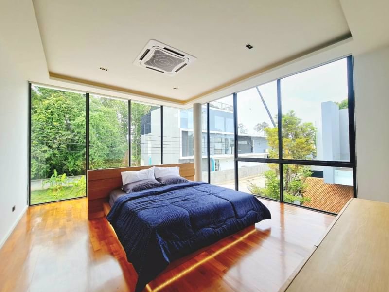 เชียงใหม่-ลักชัวรี่-พูลวิลล่าทันสมัยสร้างเสร็จใหม่พร้อมขาย