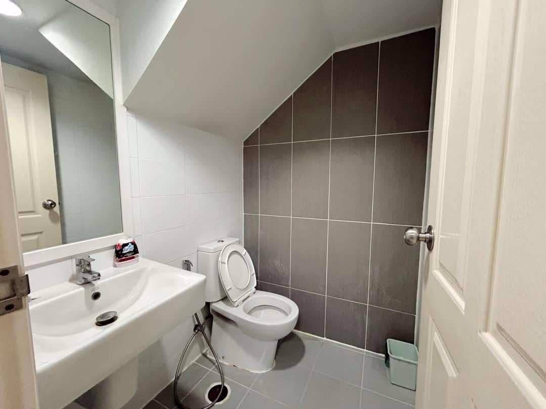 ขายทาวน์โฮม-3-ชั้น-โครงการ-อารียา-เดลี่-เกษตร-นวมินทร์-ใกล้รถไฟฟ้าสายสีชมพู