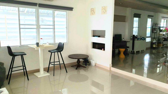 出售ขายถูก-ทาวน์เฮ้าส์หลังมุม-3นอน2น้ำ-45ตรว-ซลาดพร้าว107-แยก27