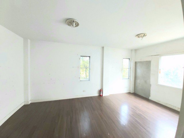 出售-sale-ขาย-ทาวเฮ้าส์หลังมุม-ทาวน์พลัสเอ็กซ์-ลาดพร้าว-townplus-x-4นอน-3น้ำ-54ตรว