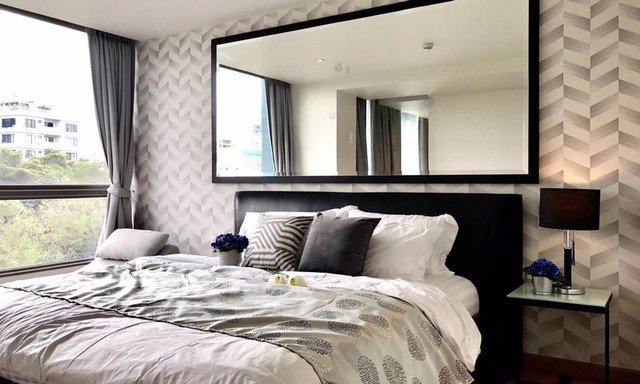 ขายถูกมากพร้อมผู้เช่า-คอนโดหรูในทองหล่อ-downtown-49-ขนาด-7916ตร-ม-ชั้น-4-5-ตึก-a-มี-2-นอน-2-น้ำ