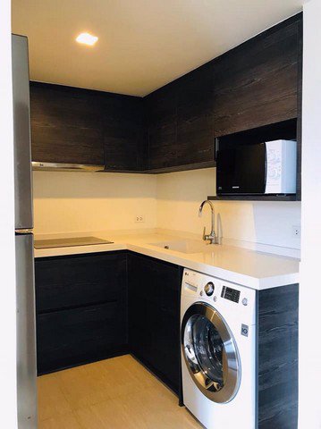 ขายถูกมากพร้อมผู้เช่า-คอนโดหรูในทองหล่อ-downtown-49-ขนาด-7916ตร-ม-ชั้น-4-5-ตึก-a-มี-2-นอน-2-น้ำ