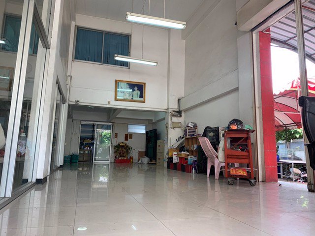ขาย-อาคารพาณิชย์-3-ชั้นครึ่ง-หลังมุม2คูหาพร้อมที่ดินด้านข้าง-ติดถนนราษฎร์พัฒนา-ซมิสทีน-รามคำแหง
